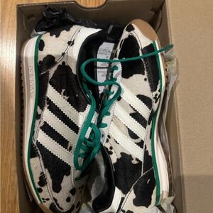 Adidas SL72 Black and White Cow Print Sneakers with Green women’s size 5 new